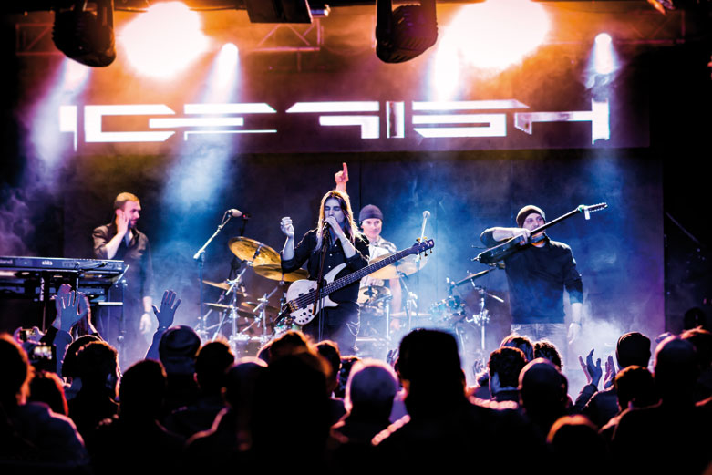 Schlagzeuger Virgil Donati live mit seiner neuen Prog-Rock-Formation Icefish. © Andrea Stefanella 