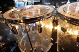 Special Acryl-Drums: Ein Traum aus Glas
